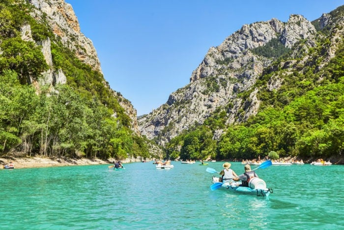 Canoë dans les gorges du Verdon, l'un des incontournables de la région PACA