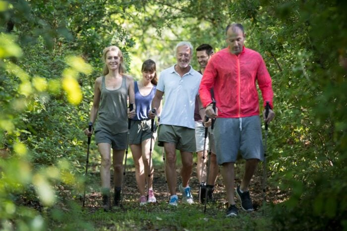 Randonnée pédestre autour de Gréoux-les-Bains avec la Compagnie des Grands Espaces ©Xavier Boymond