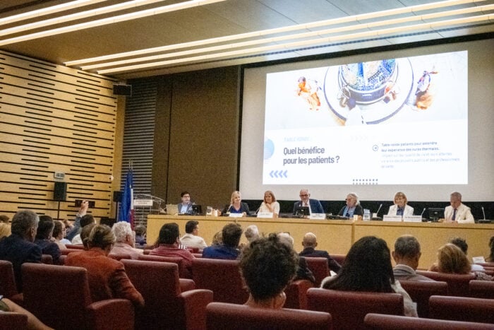Table ronde patients sur les bénéfices des cures thermales à la 3e Journée Parlementaire du Thermalisme © Officiel du Thermalisme