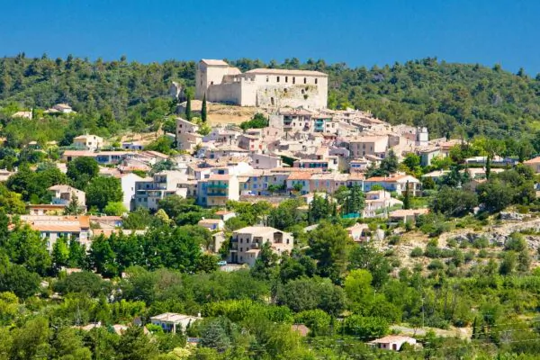 vue sur village de Gréoux en Provence