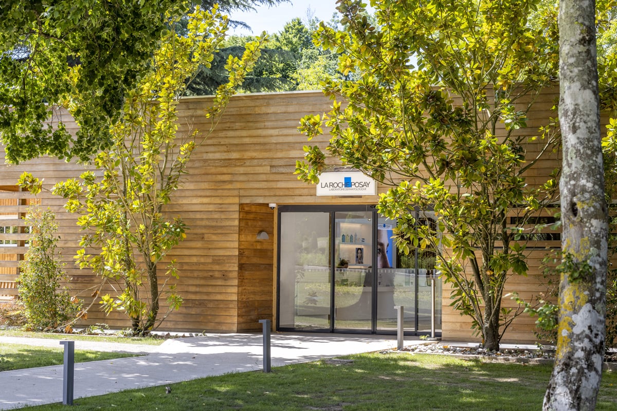 David-Darrault - vue exterieure du batiment du Spa Source - Centre-Thermal La Roche-Posay