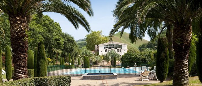 Cure thermale Cambo-les-Bains - Le parc luxuriant des Thermes