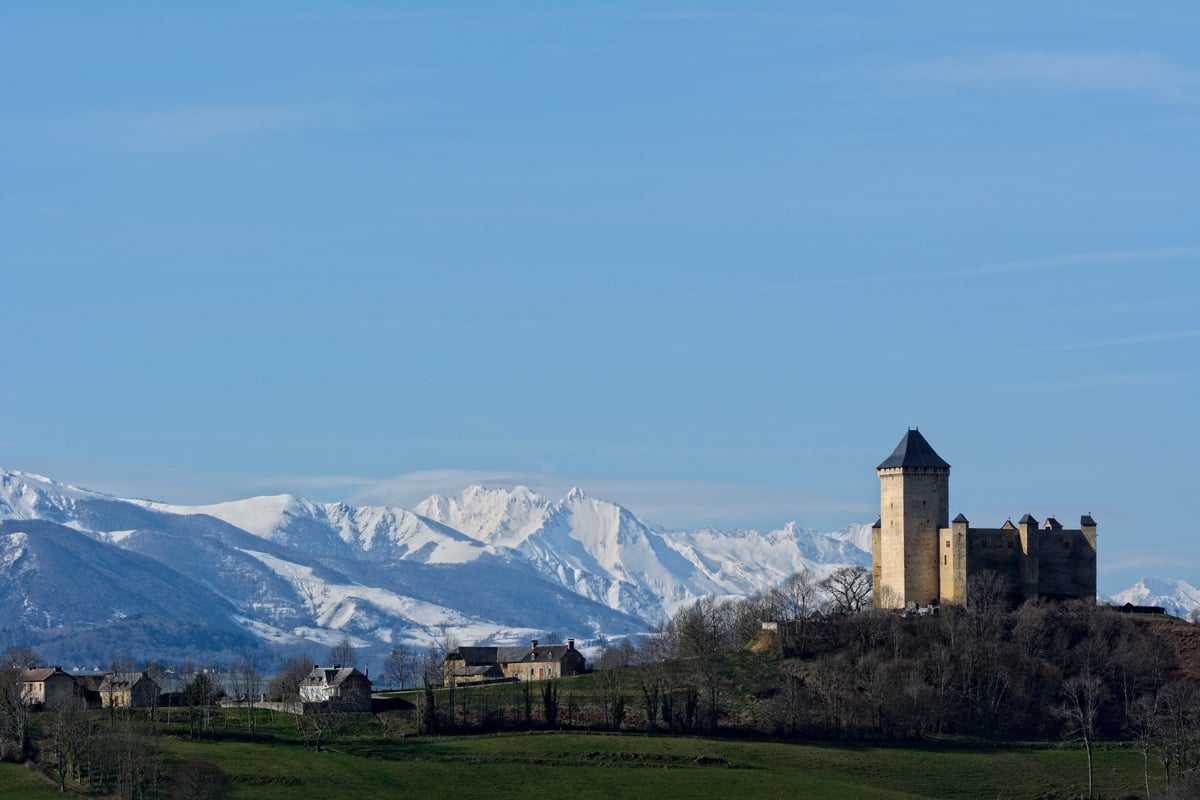 CHATEAU DE MAUVEZIN au dessus de Capvern-les-Bains