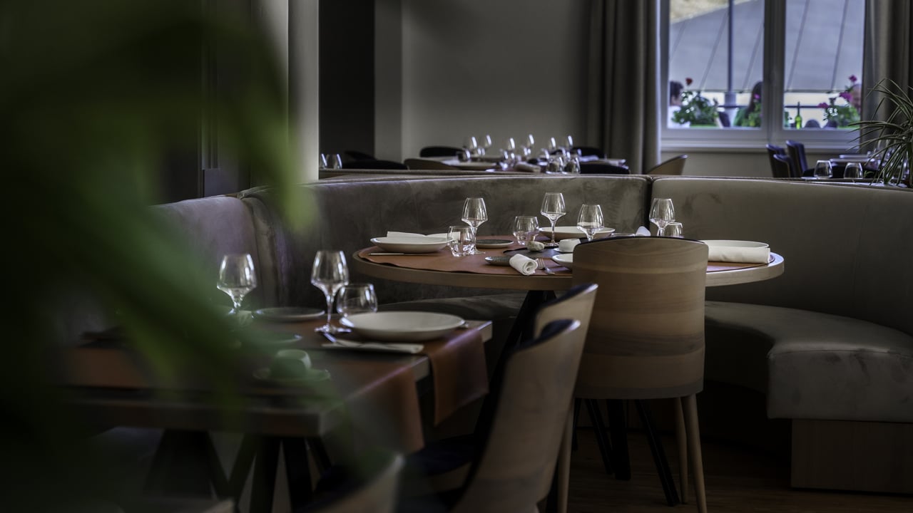Vue intérieure du restaurant des Thermes d'Évaux-les-Bains