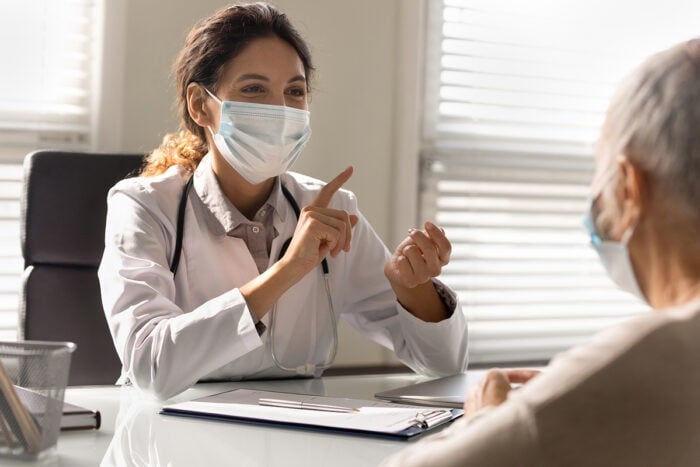 Quel est le rôle du médecin thermal pendant la cure ?