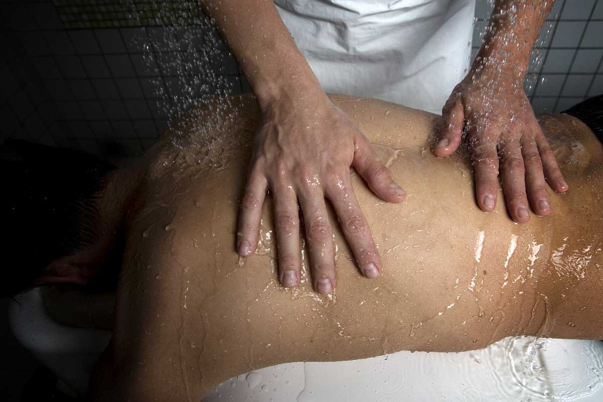 massage-sous-affusion-Salins-les-Bains-c-Pascal Regaldi
