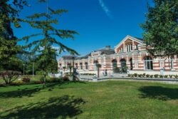 Cure thermale Argelès-Gazost - Façade des Thermes