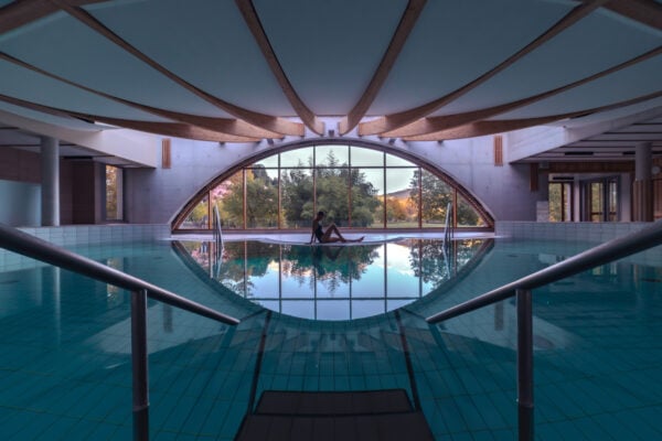 Vue piscine Thermes de Neyrac