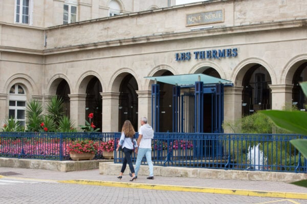 Rachat des thermes des Néris-les-Bains