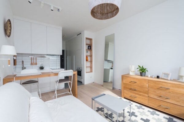 Studio meublé avec kitchenette, une solution d'hébergement pour une cure thermale © Pexels - Max Vakhtbovych